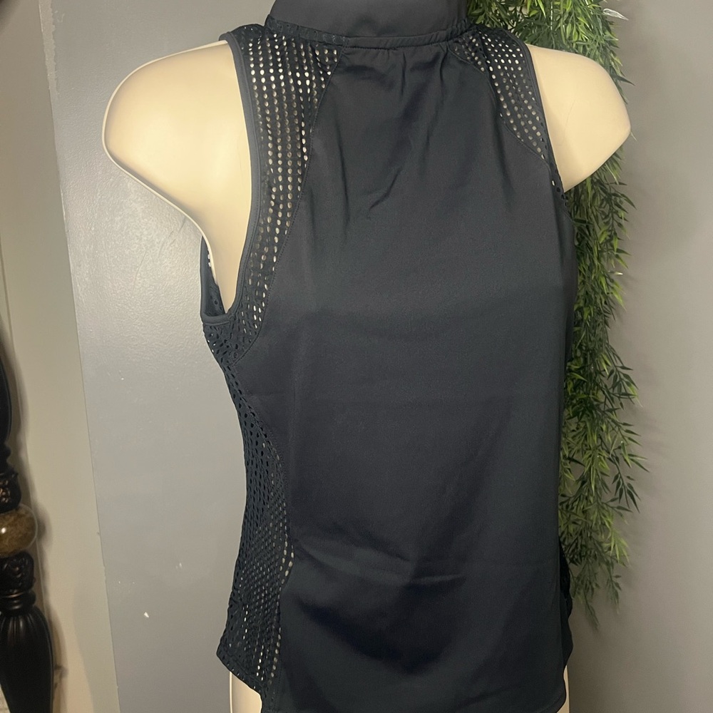 HALARA Black Mesh Sleeveless Blouse